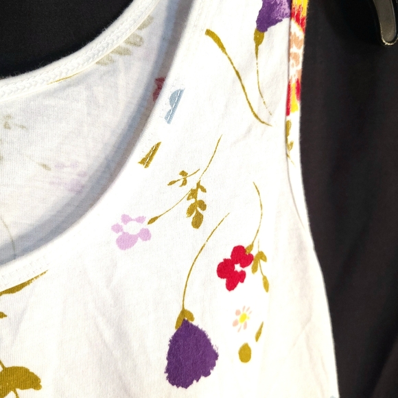 MODA Floral Tank Top - Picture 4 of 8